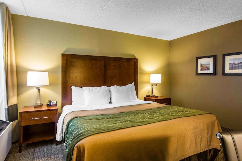 Mulberry Inn&Plaza Newport News Exterior foto