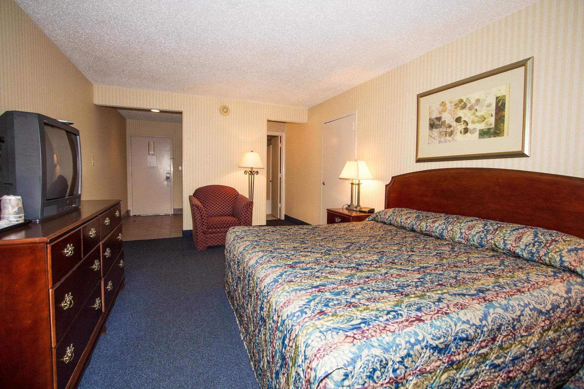 Mulberry Inn&Plaza Newport News Exterior foto